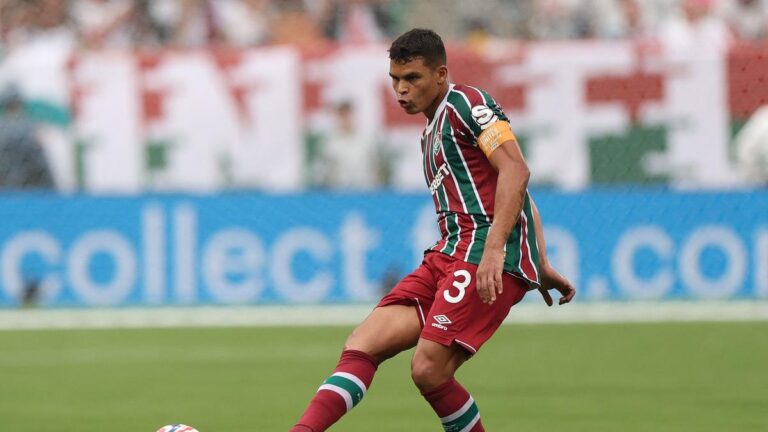 Fluminense vs Al Hilal FIFA Club World Cup 2025: फ्लुमिनेंसे बनाम अल हिलाल क्वार्टरफाइनल मुकाबला शुरू, जानें लाइव अपडेट्स और दोनों टीमों की प्लेइंग इलेवन