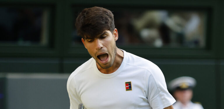 Carlos Alcaraz ने फिर किया कमाल, Wimbledon के चौथे राउंड में पहुंचे 21वीं लगातार जीत के साथ